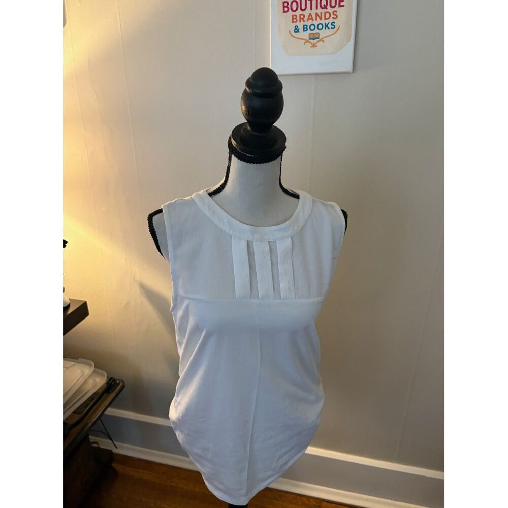 Banana Republic White Sleeveless Blouse with Pleat Back, Size S